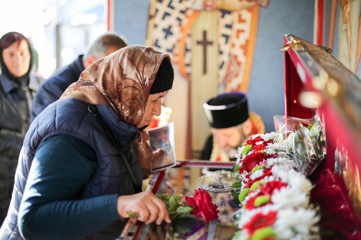 Hramul Mănăstirii Brazi și moment aniversar pentru ierarhul locului 227166