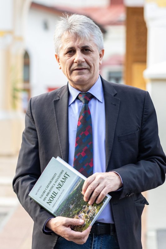 Lansare de carte la Parohia „Sfântul Pantelimon”- Foișorul de Foc din București 227210