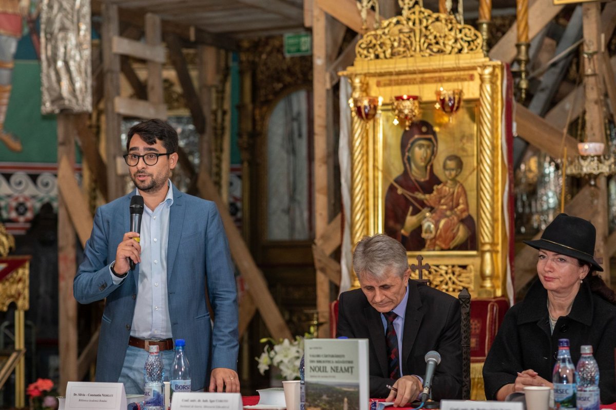 Lansare de carte la Parohia „Sfântul Pantelimon”- Foișorul de Foc din București 227211