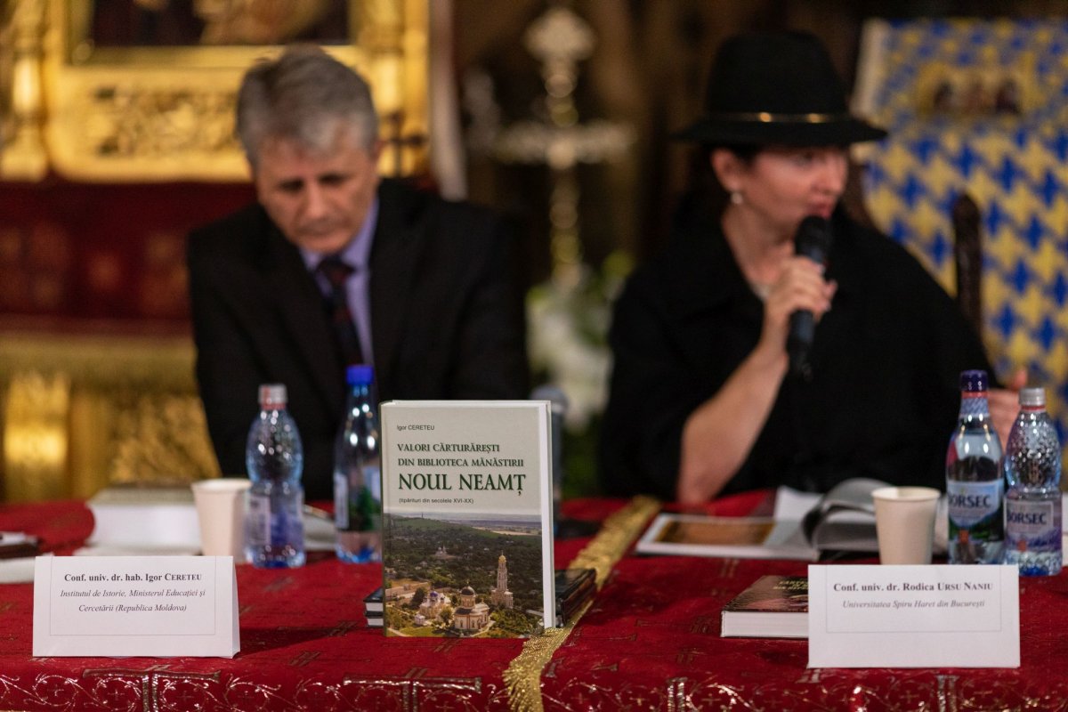 Lansare de carte la Parohia „Sfântul Pantelimon”- Foișorul de Foc din București 227226