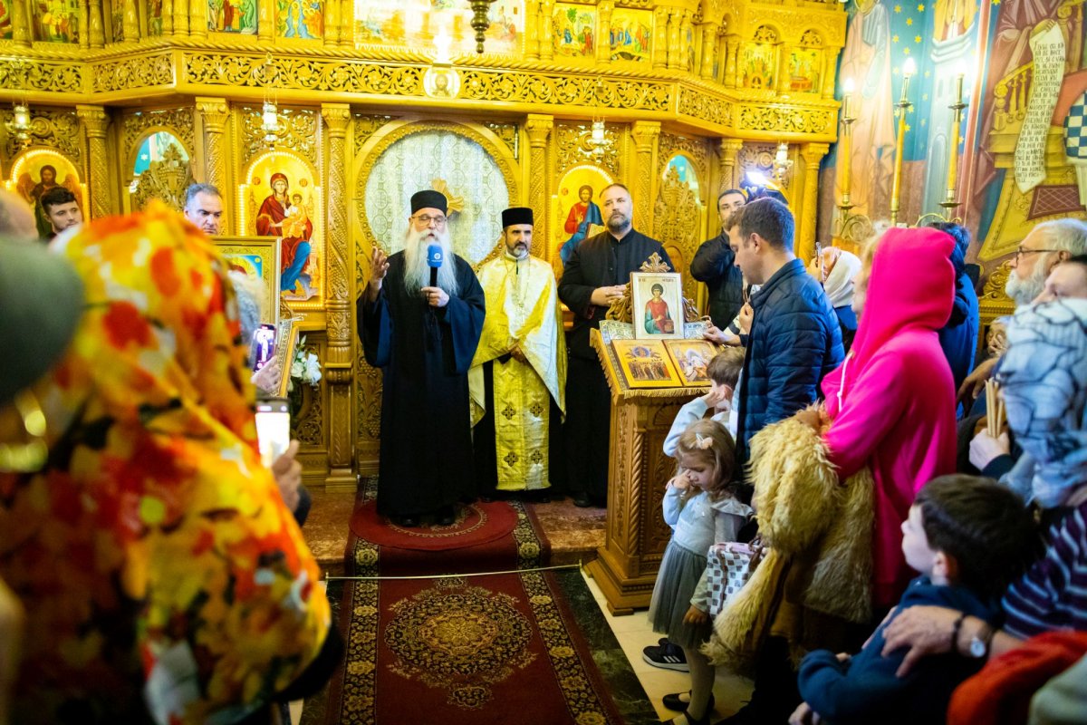 Seară duhovnicească la Parohia Mărcuța din Capitală 227284