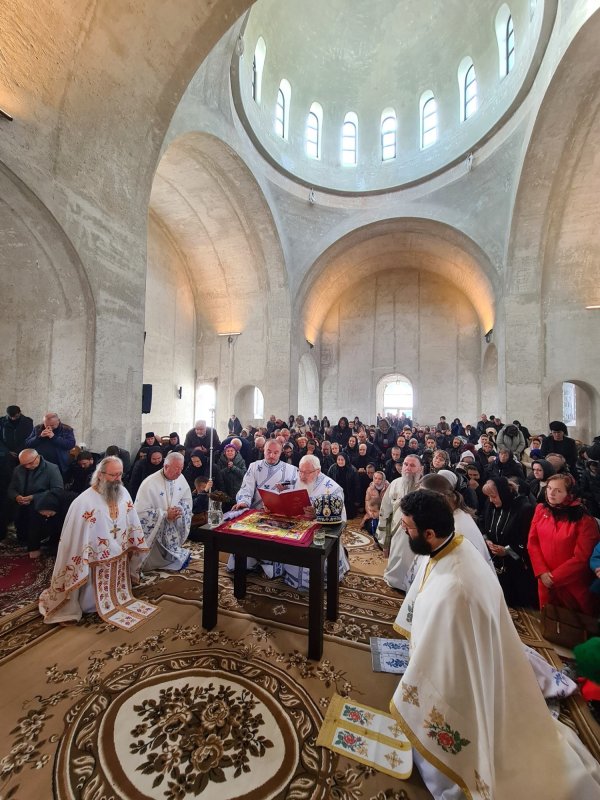 Hramul Așezământului pentru copii orfani de la Dorolea, Bistriţa‑Năsăud 227297