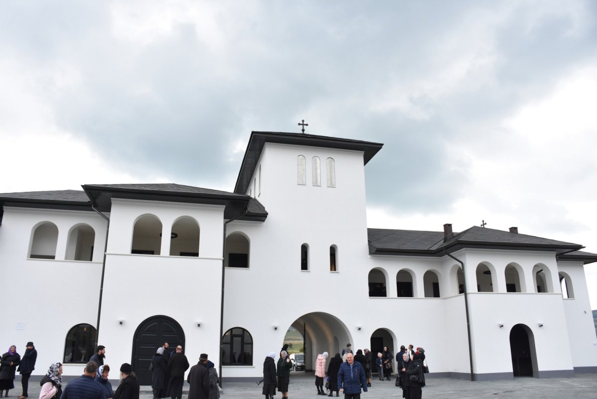 Hramul Așezământului pentru copii orfani de la Dorolea, Bistriţa‑Năsăud 227299