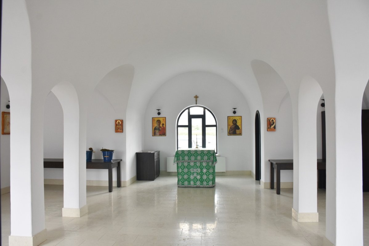 Hramul Așezământului pentru copii orfani de la Dorolea, Bistriţa‑Năsăud 227301