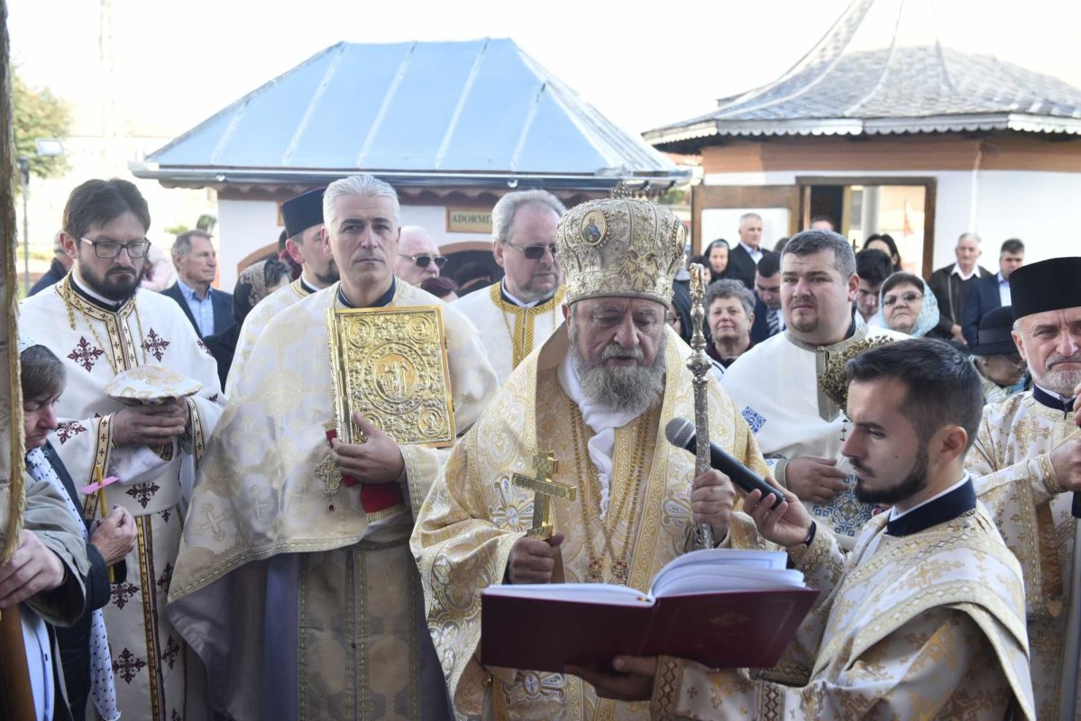 Biserica „Sfântul Nicolae” din Voila, judeţul Braşov, a fost sfinţită 227362