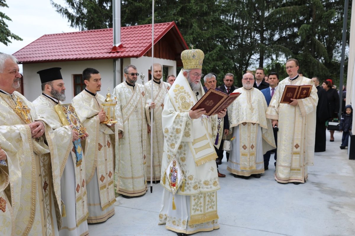 Binecuvântare arhierească  la Roşiori, judeţul Satu Mare 227481