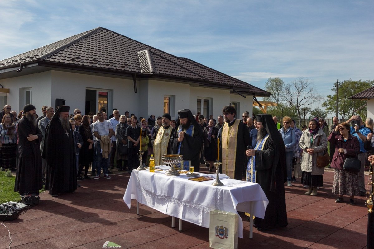 Așezământul de la mănăstirea prahoveană Turnu a fost binecuvântat 227767