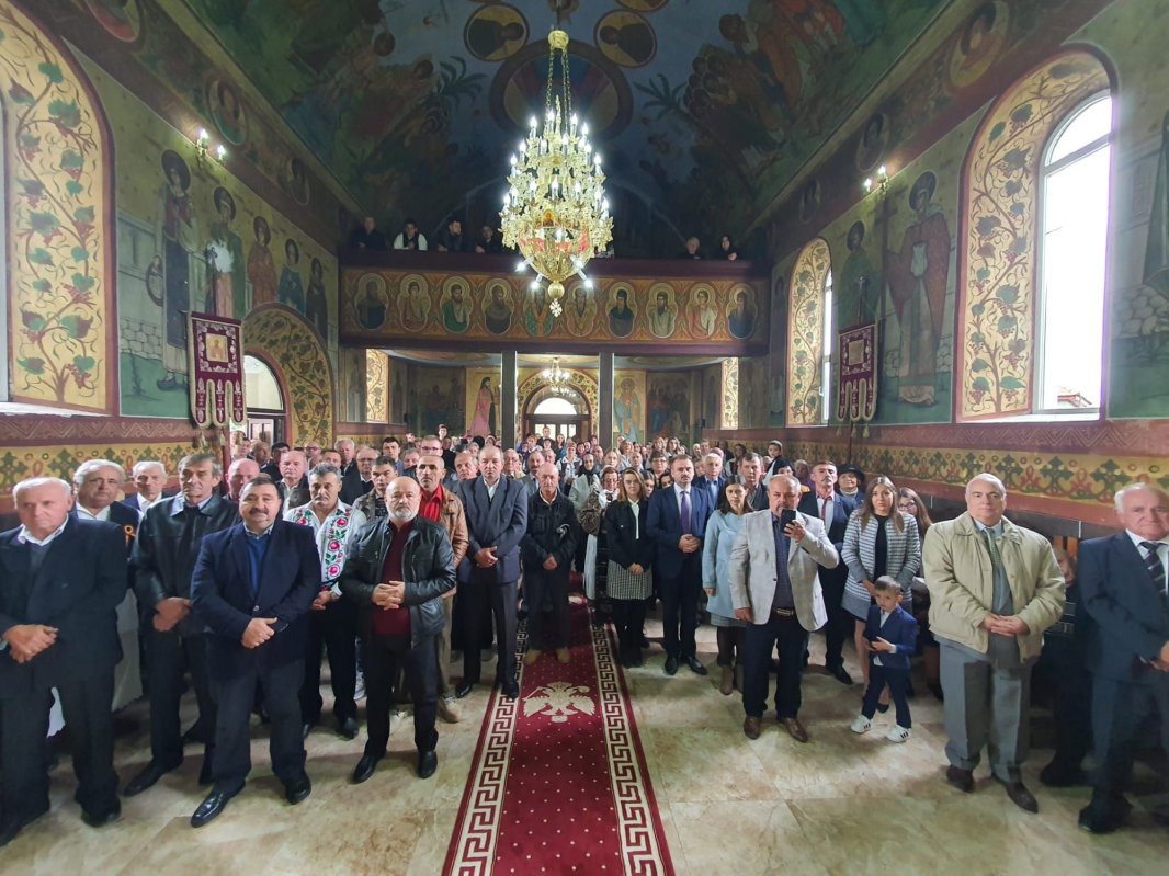 Sfințirea lucrărilor de înnoire la biserica parohială din Cetea, Oradea 227612