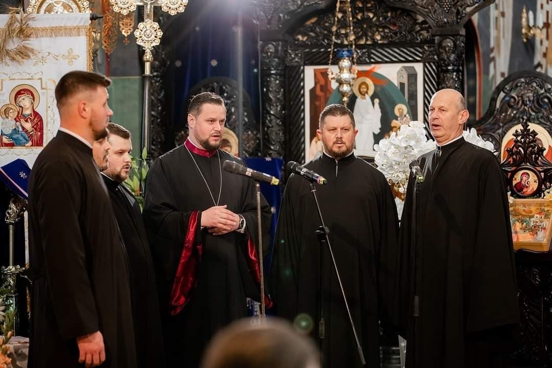 1 octombrie: Ziua Cântăreților Bisericești  228184