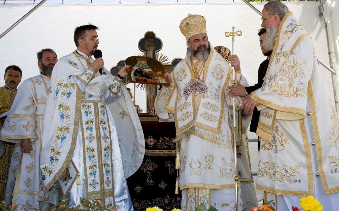 Românii din diaspora nu sunt ai nimănui. Biserica trebuie să-i sprijine 227379