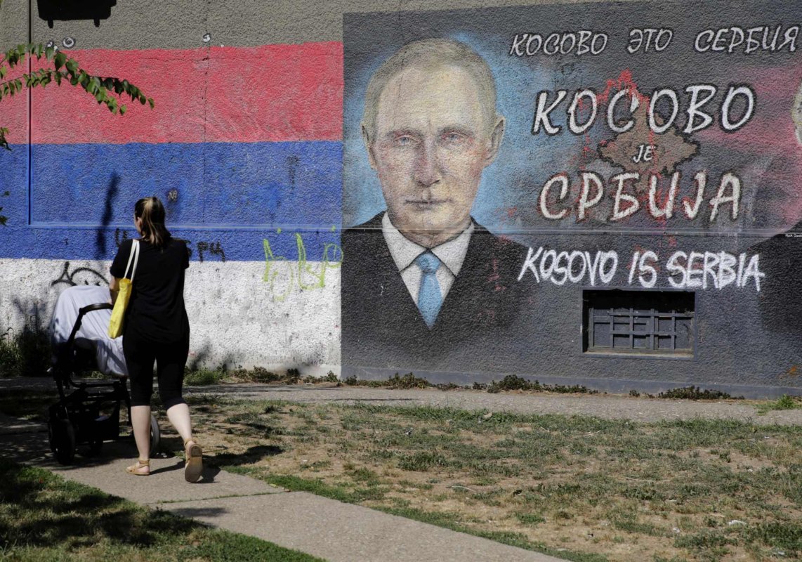 Serbia se îndepărtează de aderarea la UE 228340