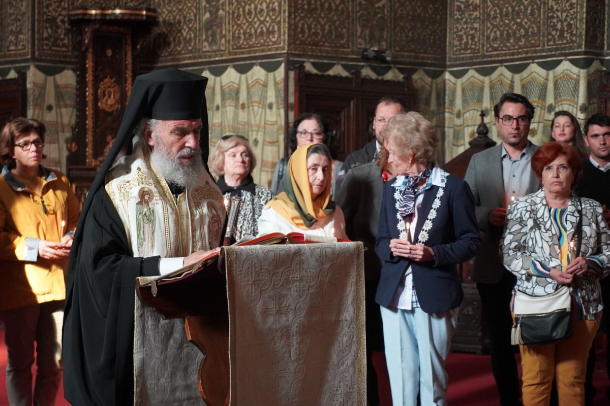 Evenimente liturgice și educaționale în Arhiepiscopia Dunării de Jos 228468