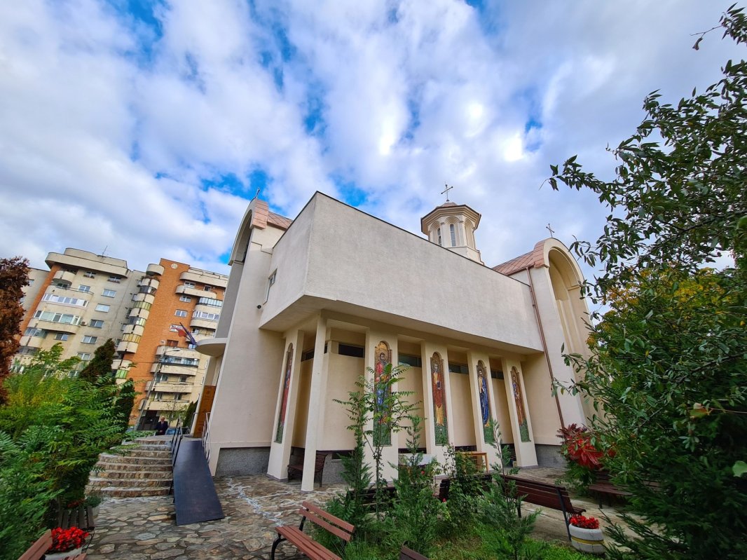 Hramul Parohiei „Sfântul Apostol Toma” din cartierul clujean Mărăști 228463