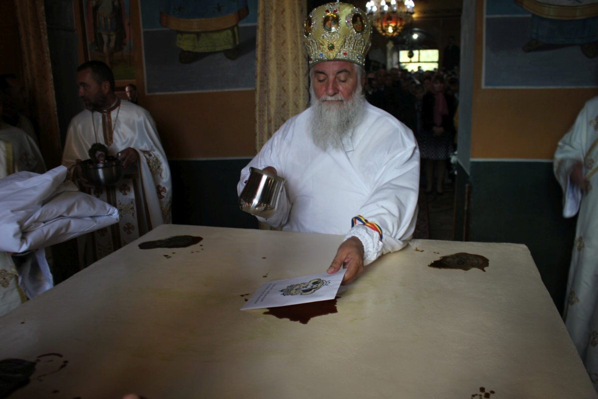 Sfințire la împlinirea a 121 de ani pentru o biserică din Gorj 228487