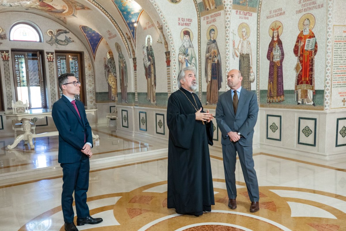 Ambasadorul Italiei la București în vizită de prezentare la Patriarhia Română 228578