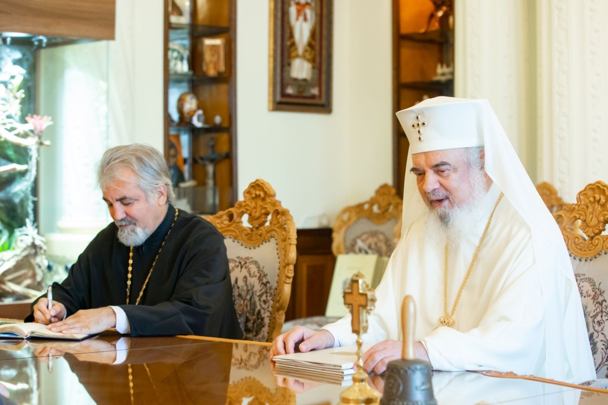 Ambasadorul Italiei la București în vizită de prezentare la Patriarhia Română 228591