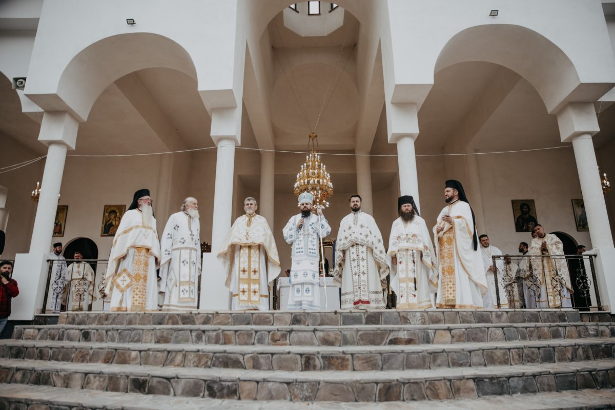 Slujiri în Arhiepiscopia Vadului, Feleacului și Clujului 228549