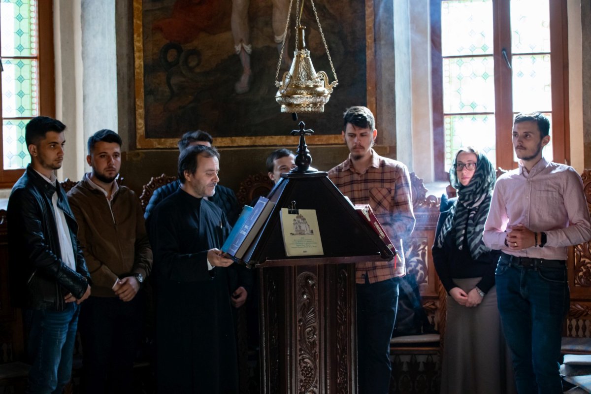 Pomenirea părintelui Nicolae Achimescu la paraclisul Facultății „Justinian Patriarhul” 228724