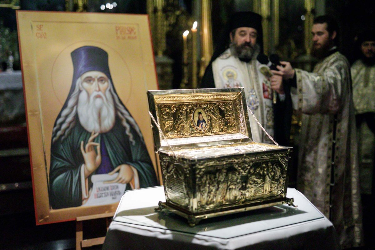 Moaștele Sfântului Cuvios Paisie Velicicovschi au ajuns la Iași 228844