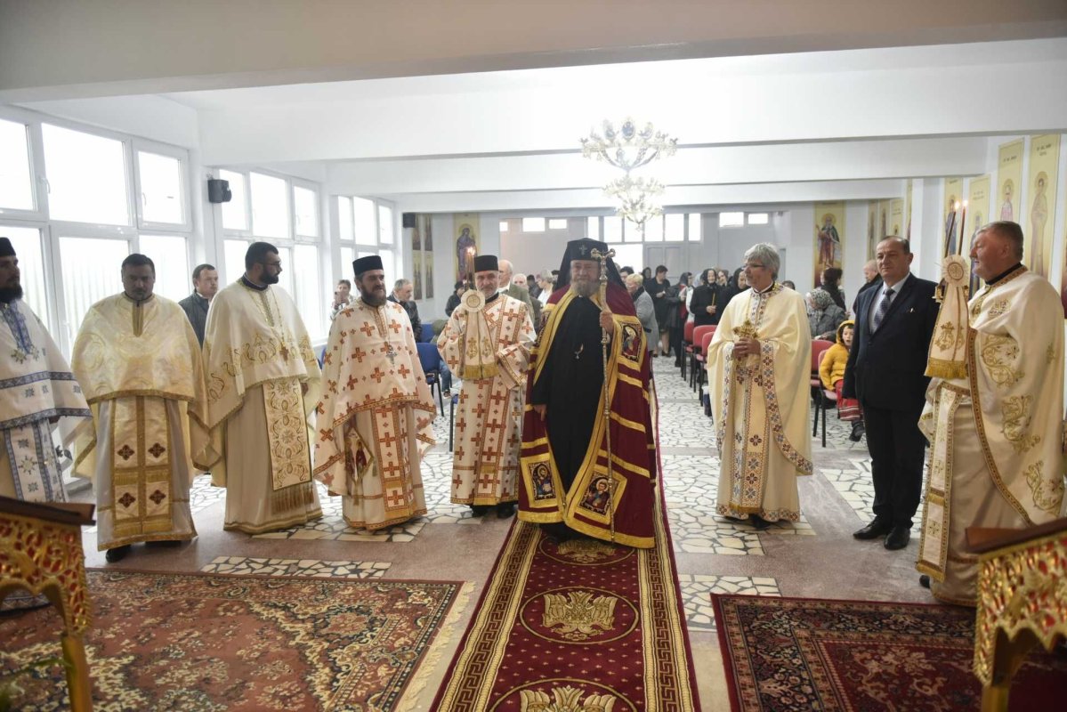 Biserica „Sfântul Ioan Botezătorul” din Copşa Mică a fost sfinţită 229075