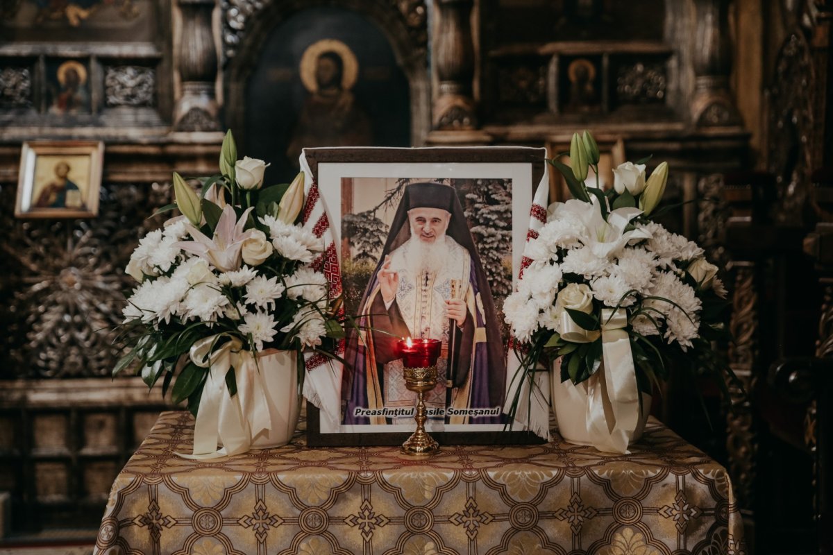 Parastas la un an de la trecerea la cele veșnice a Episcopului Vasile Flueraș 229068