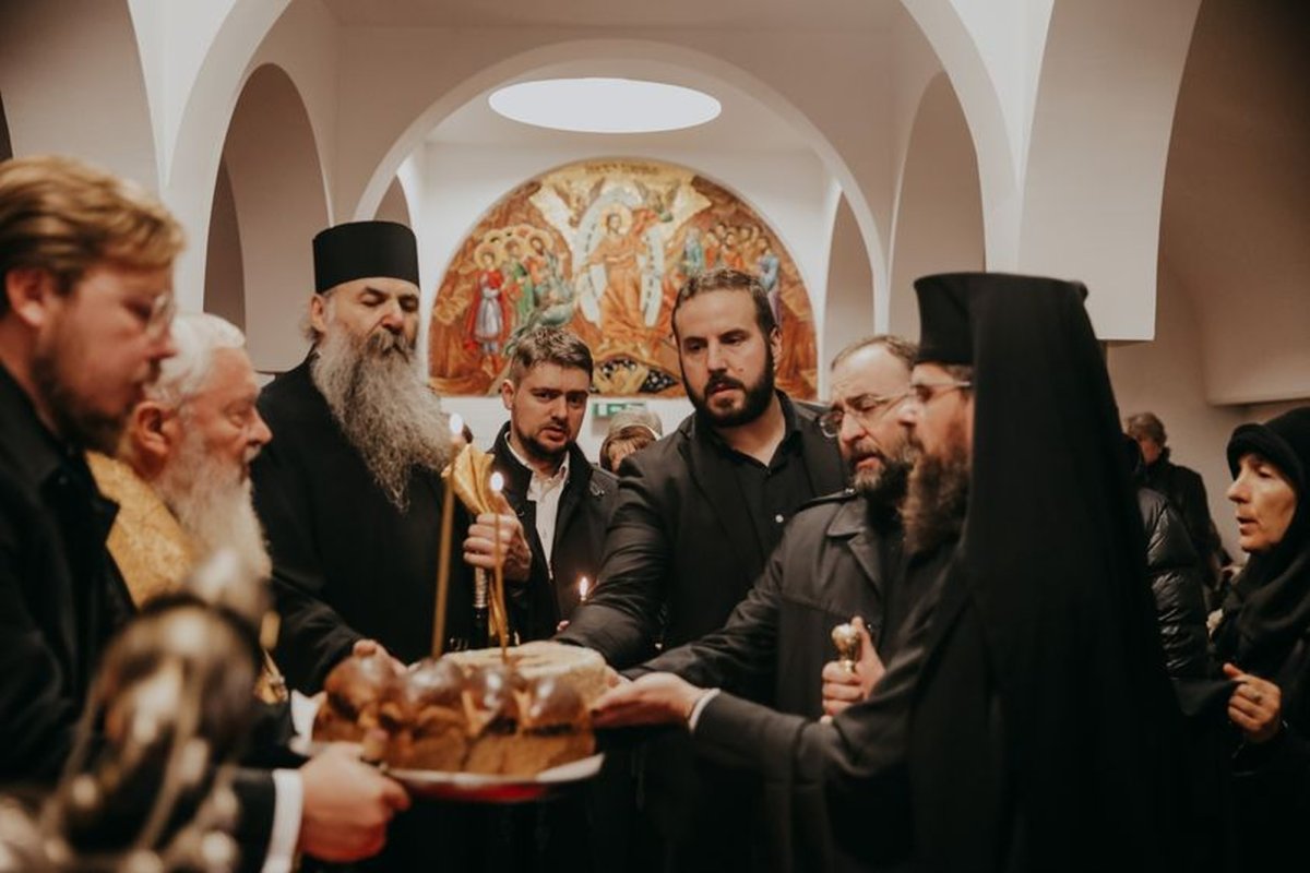 Parastas la un an de la trecerea la cele veșnice a Episcopului Vasile Flueraș 229074