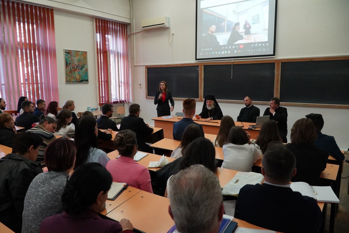 Consfătuirea anuală a profesorilor de religie din judeţul Galaţi 229334