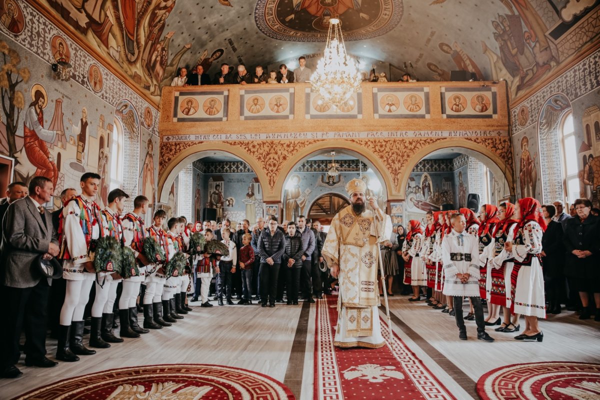 Slujire arhierească la Căianu Mare, Bistriţa‑Năsăud 229523