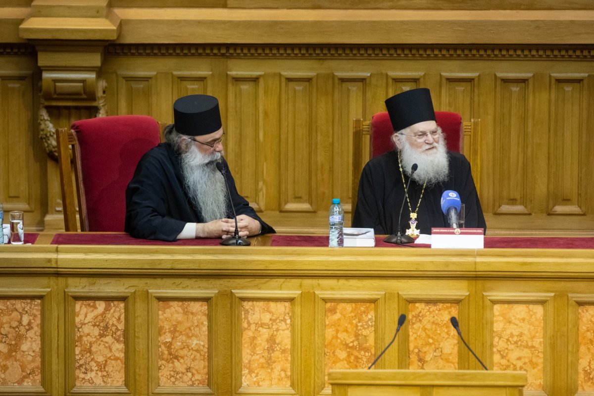 „Întotdeauna mă bucur că sunt împreună cu dumneavoastră” 229660