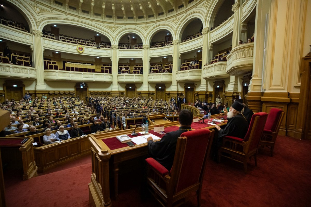 „Întotdeauna mă bucur că sunt împreună cu dumneavoastră” 229672