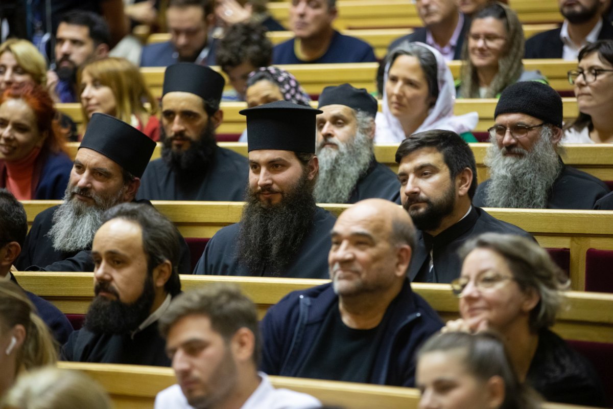 „Întotdeauna mă bucur că sunt împreună cu dumneavoastră” 229677