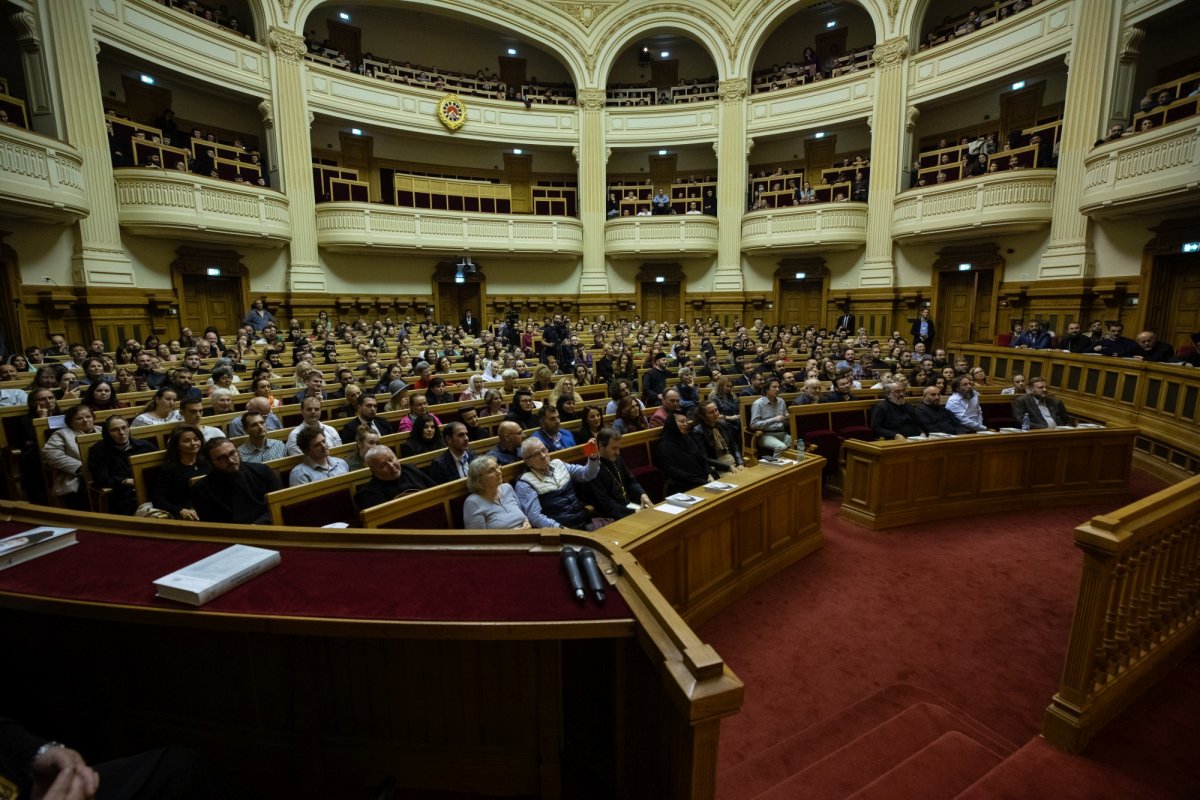 „Întotdeauna mă bucur că sunt împreună cu dumneavoastră” 229680