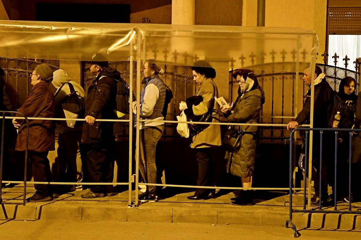 Credinţă şi rugăciune în jurul Sfintei Parascheva 229750