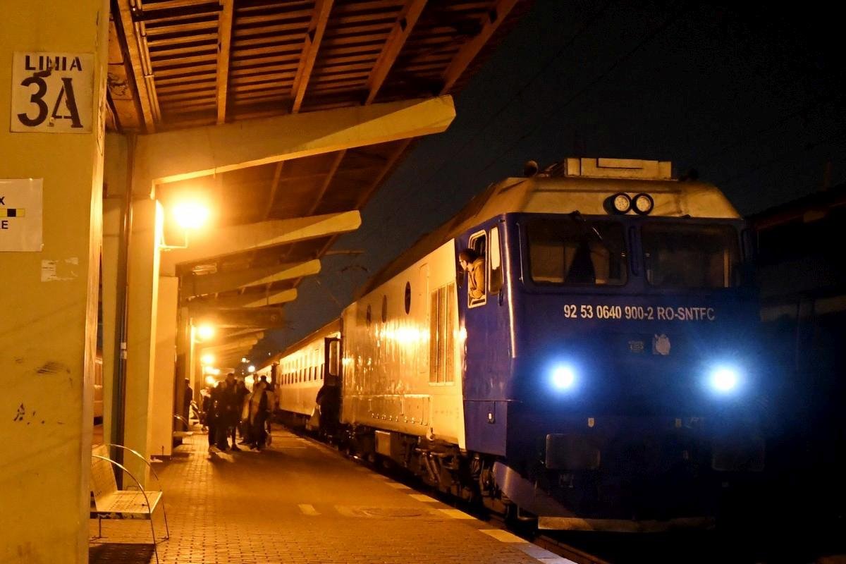 Credinţă şi rugăciune în jurul Sfintei Parascheva 229754