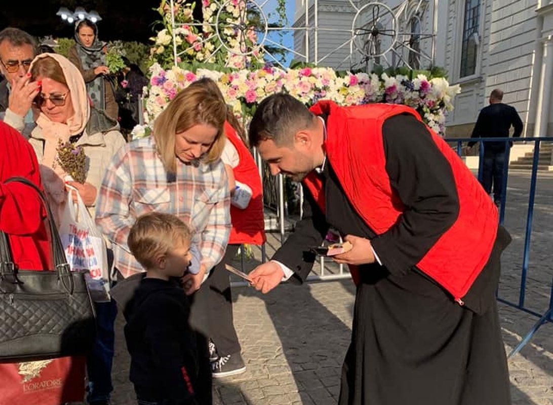 Mărturii de la pelerinii Sfintei Parascheva 229776