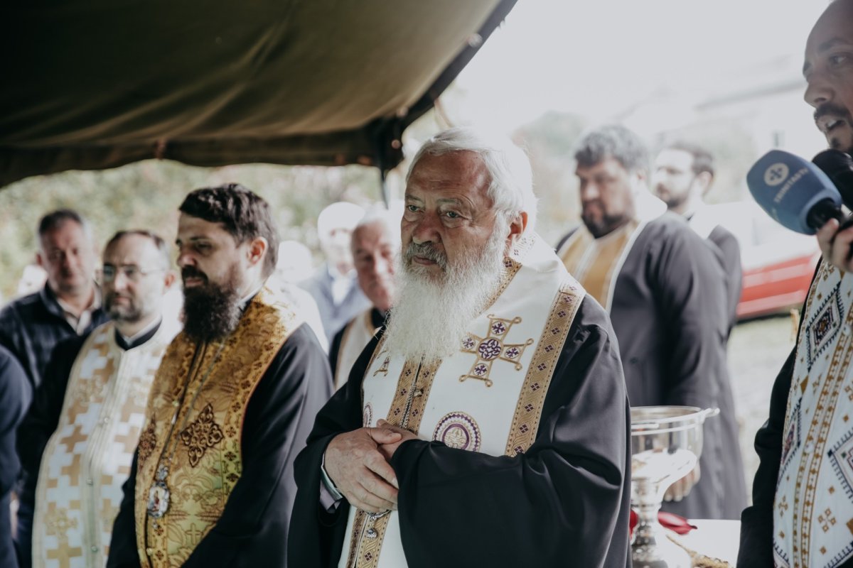 Sfinţirea pietrei de temelie a Centrului de îngrijiri paliative pediatrice „Sfântul Hristofor” 229873