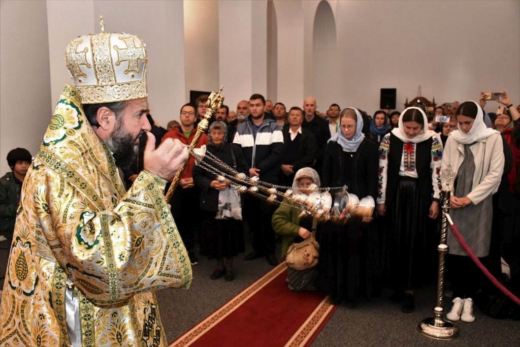 Cinstirea Cuvioasei Parascheva la o mănăstire din Banat 230198