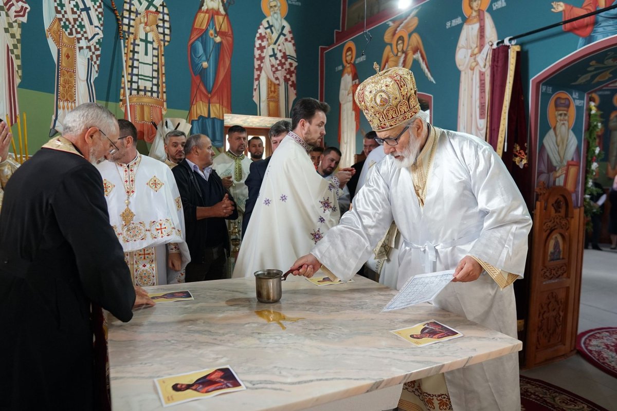 Momente de împlinire pentru o comunitate din județul Argeș  230191