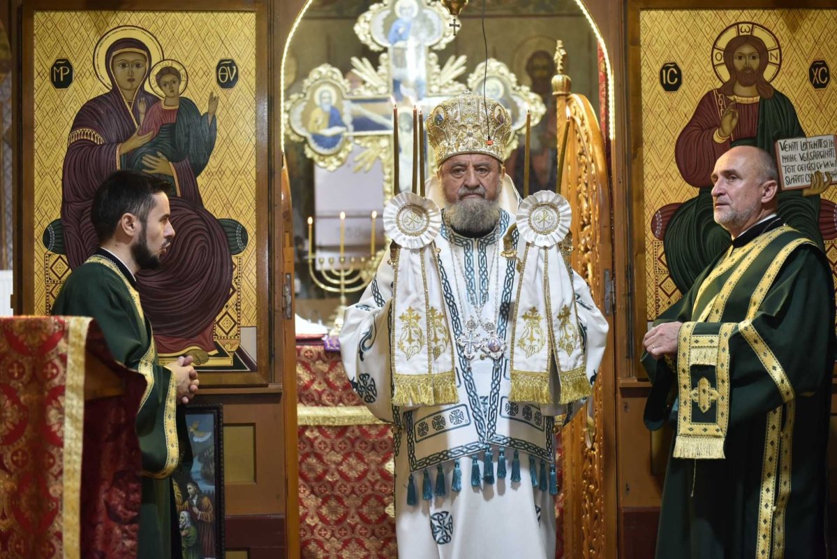 Slujire arhierească la Racoviţa, judeţul Sibiu 230168