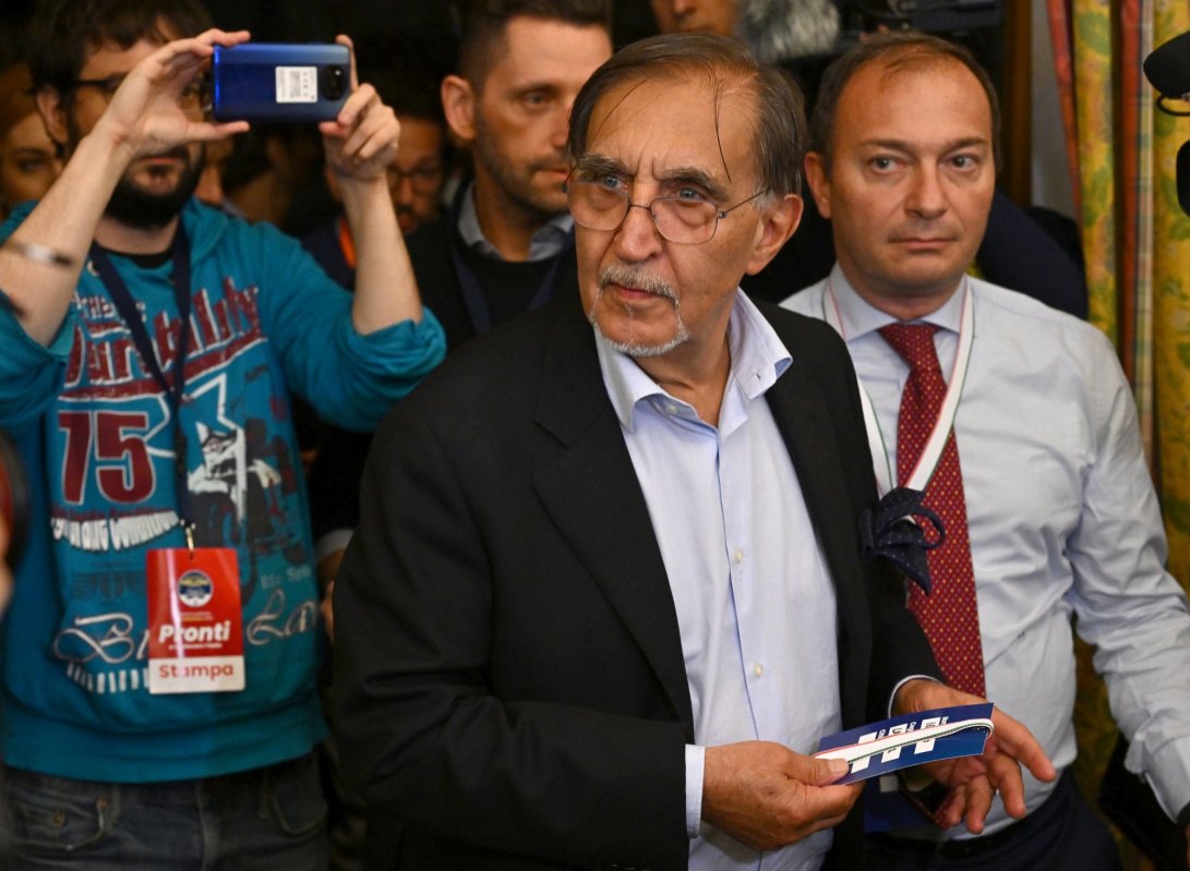 Un fan Mussolini, șeful Senatului italian 230160