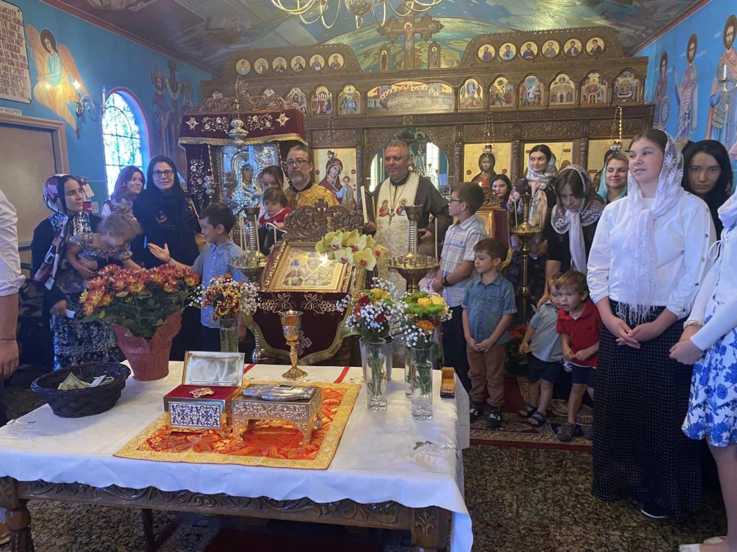 Pelerinaj istoric în comunităţi ortodoxe româneşti din SUA 230228