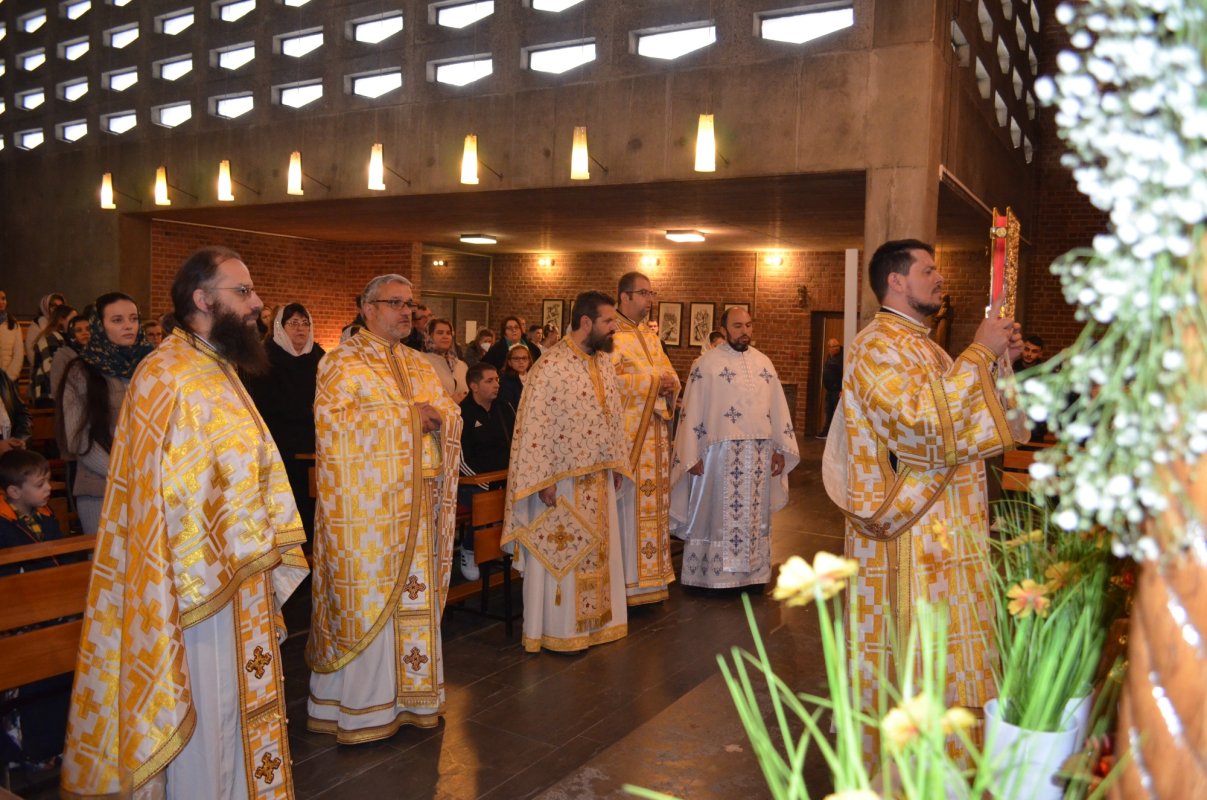 Sfânta Parascheva, cinstită la o parohie românească din Germania 230402