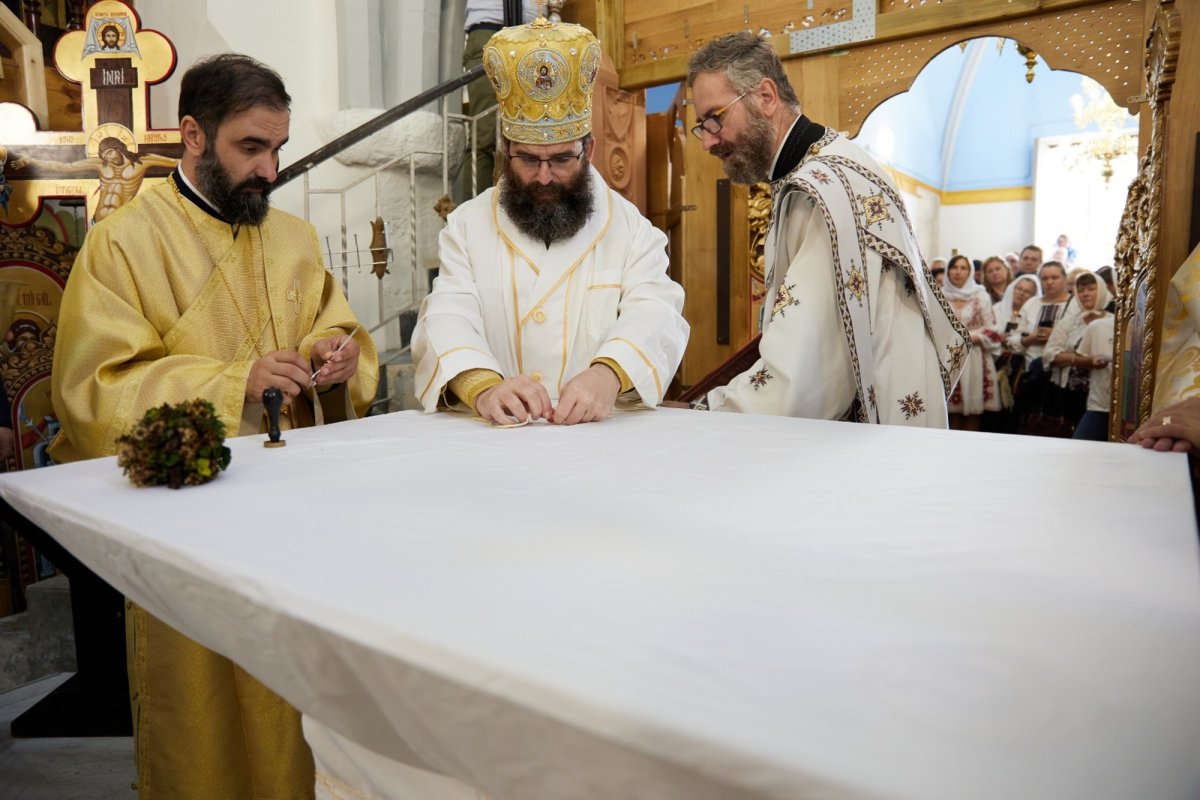 Sfințirea unei biserici românești din Valencia 230317