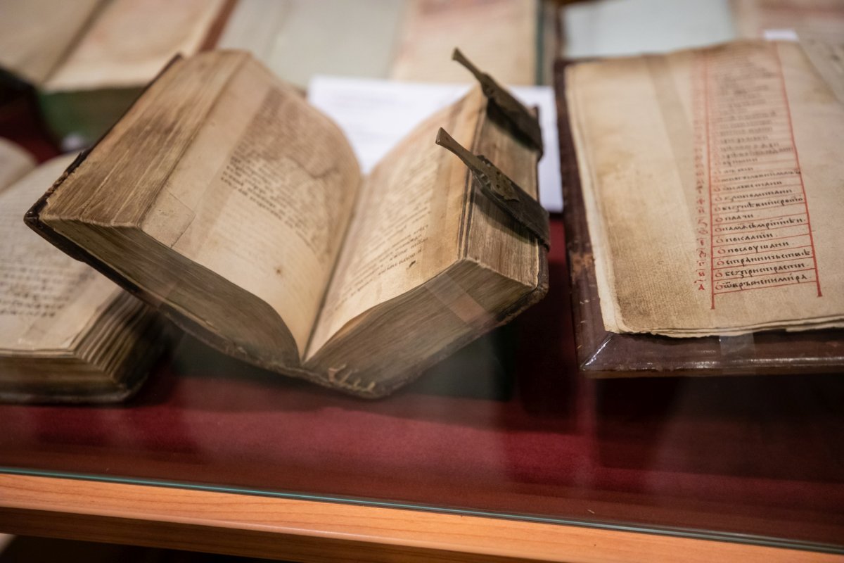 Expoziție cu manuscrise ale Filocaliei românești la Mănăstirea Antim 230699