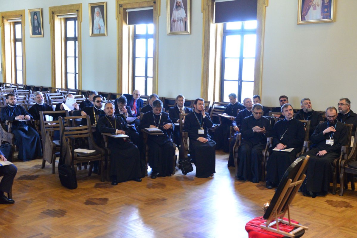 Misiunea Teologiei în slujirea Bisericii este explicitare a Revelației divine şi călăuzire pentru viața creștină 230587