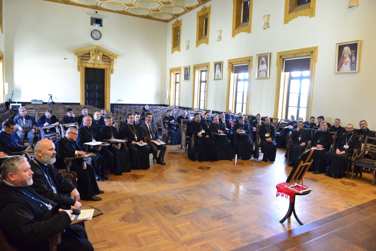 Misiunea Teologiei în slujirea Bisericii este explicitare a Revelației divine şi călăuzire pentru viața creștină 230593