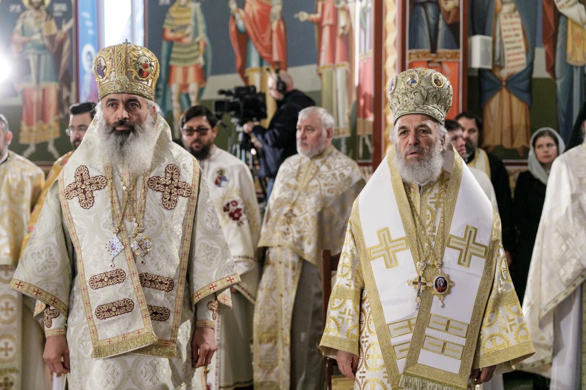 Mitropolia Basarabiei cultivă iubirea statornică pentru Biserica Strămoşească a poporului român 230546