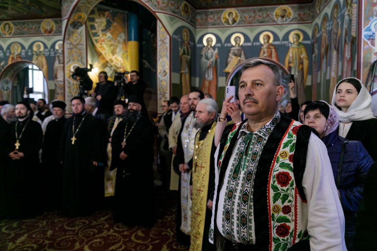 Mitropolia Basarabiei cultivă iubirea statornică pentru Biserica Strămoşească a poporului român 230547