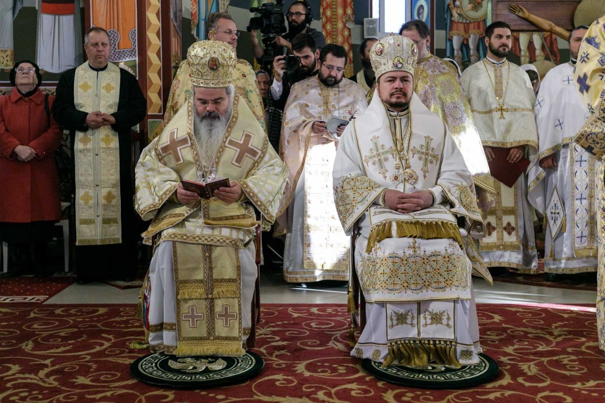 Mitropolia Basarabiei cultivă iubirea statornică pentru Biserica Strămoşească a poporului român 230553