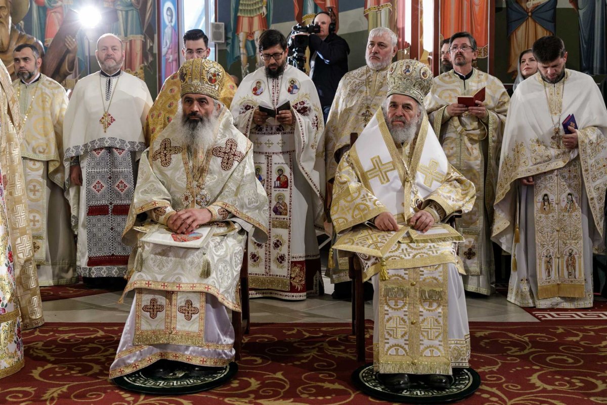 Mitropolia Basarabiei cultivă iubirea statornică pentru Biserica Strămoşească a poporului român 230557